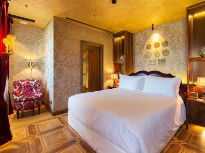 پالازو ونارت لوکسوری هتل