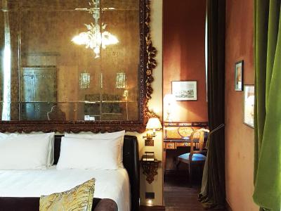 پالازو ونارت لوکسوری هتل