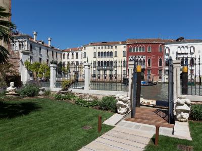 پالازو ونارت لوکسوری هتل