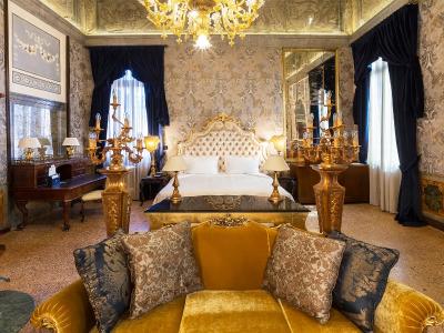 پالازو ونارت لوکسوری هتل