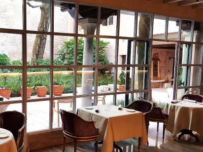 پالازو ونارت لوکسوری هتل