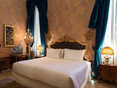 پالازو ونارت لوکسوری هتل