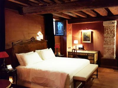 پالازو ونارت لوکسوری هتل