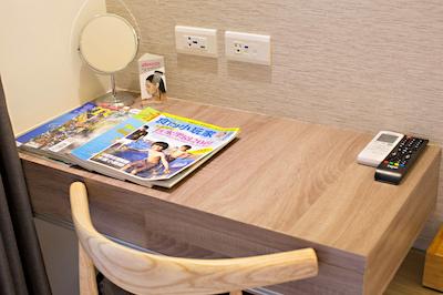 تراولر-این زهنگزهنگ لیبراری