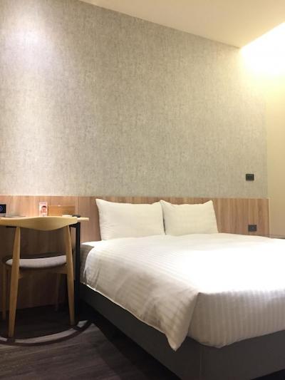 تراولر-این زهنگزهنگ لیبراری