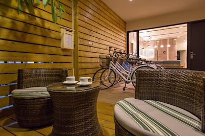 تراولر-این زهنگزهنگ لیبراری