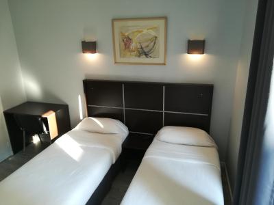 هتل دو گلب 18