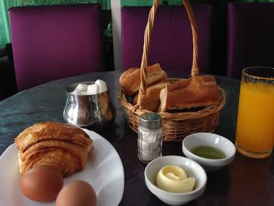 لز امباسادورز