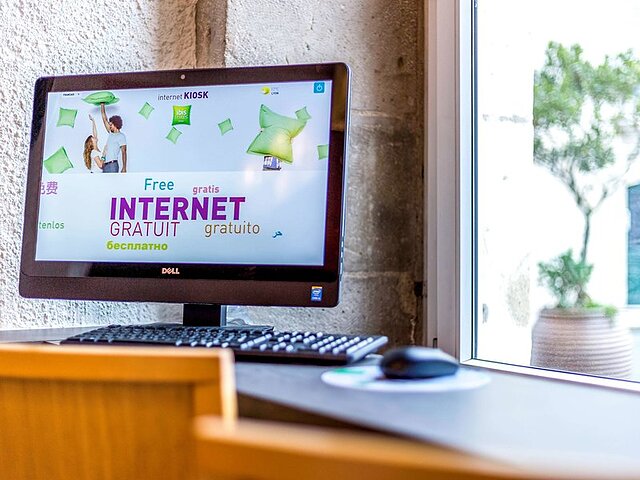 ایبیز استیلز بن گار سنتر