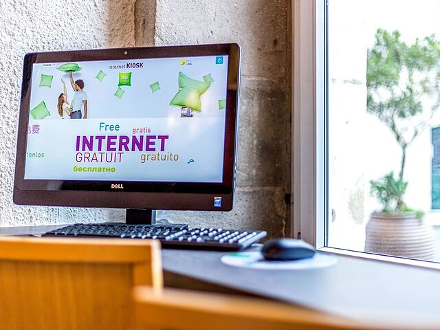ایبیز استیلز بن گار سنتر