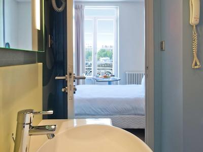 ایبیز استیلز بن گار سنتر