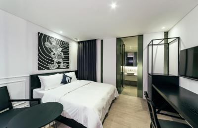 هتل د دیزاینرز چئوننیاننی