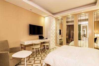 هتل د دیزاینرز چئوننیاننی