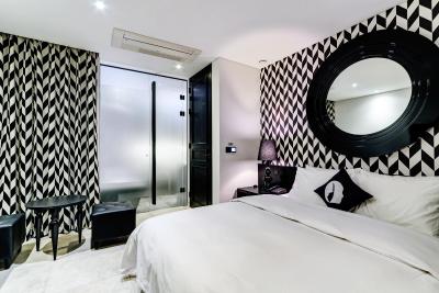 هتل د دیزاینرز چئوننیاننی