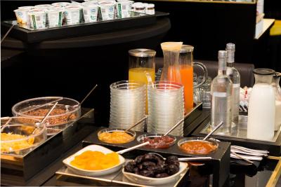 رما لوکسوز هتل