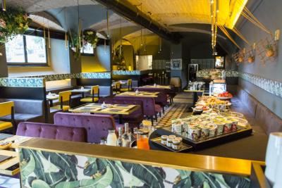 رما لوکسوز هتل