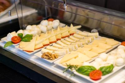 رما لوکسوز هتل