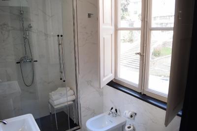 رما لوکسوز هتل