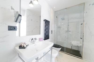 رما لوکسوز هتل