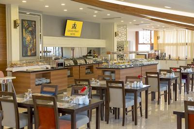 گراند ایتیمات هتل