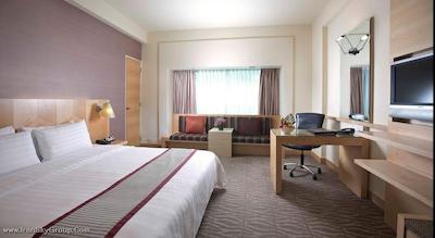 پارک رویال آن بیچ رود