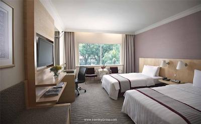 پارک رویال آن بیچ رود