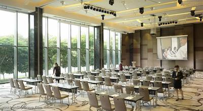 پارک رویال آن بیچ رود