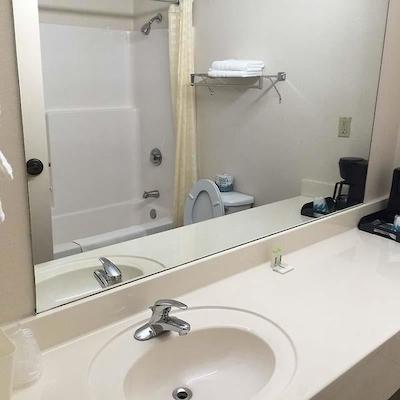 سوپر این اند سویتز فیلادلفیا