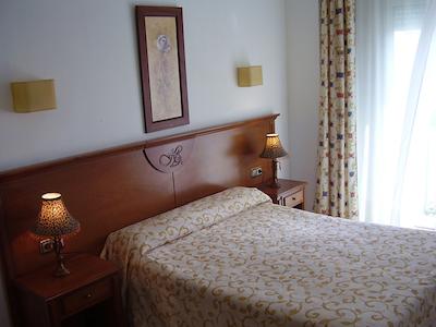 هستال ابریل