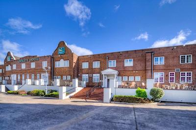 کوالیتی هتل کونتری