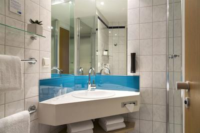 هلید این اکسپرز درتموند