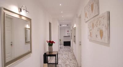 کلنا 18 گوست هوس