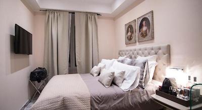 کلنا 18 گوست هوس