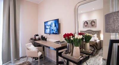 کلنا 18 گوست هوس