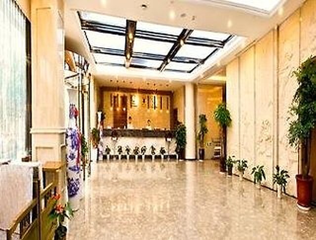 سوپر 8 هتل نینگبو کسیانگشان اینترنیشنال فنگ قینگ جی