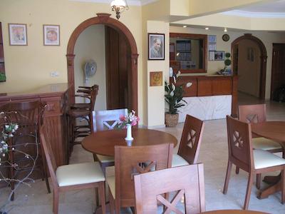 هتل رزی سوئیتس