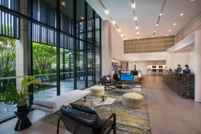 سامرست اکامای بانکوک