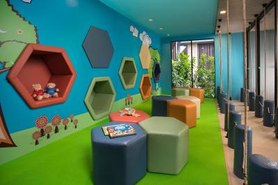 سامرست اکامای بانکوک