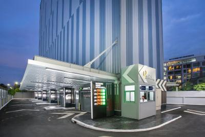 سامرست اکامای بانکوک