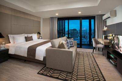 سامرست اکامای بانکوک