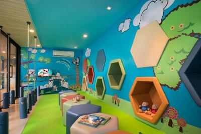 سامرست اکامای بانکوک