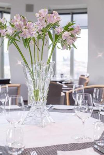 دانسینگ هوس هتل