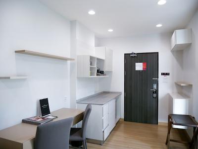 بریک هتل چیانمای