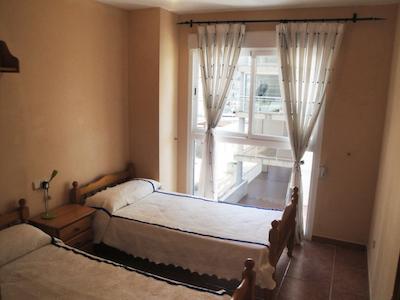 اپارتامنتز ارجنتا کالتا 3000