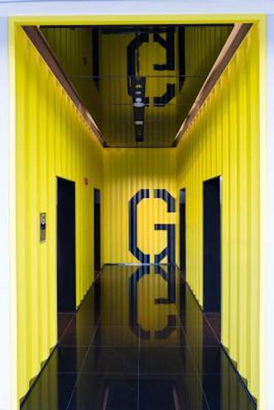 مودنا بای فریزر بانکوک