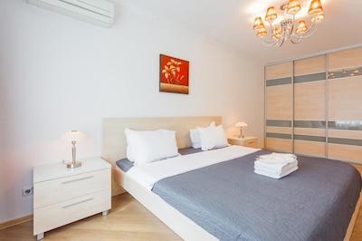 پارتنر گوست هوس