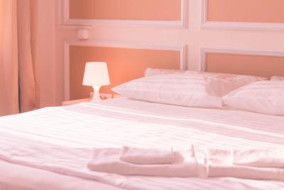 اروم هتل آن کیتی گورود