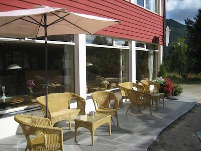 دراگسویک فجردهتل