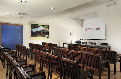 ادناوم پرسُنال هتل