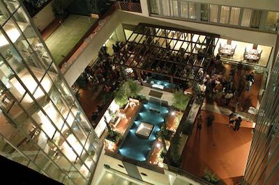 ادناوم پرسُنال هتل